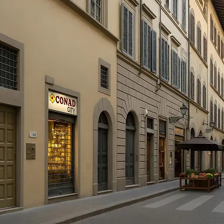 Deservi Charming Donatello Apartman *