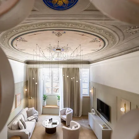 Apartman Deservi Charming Donatello